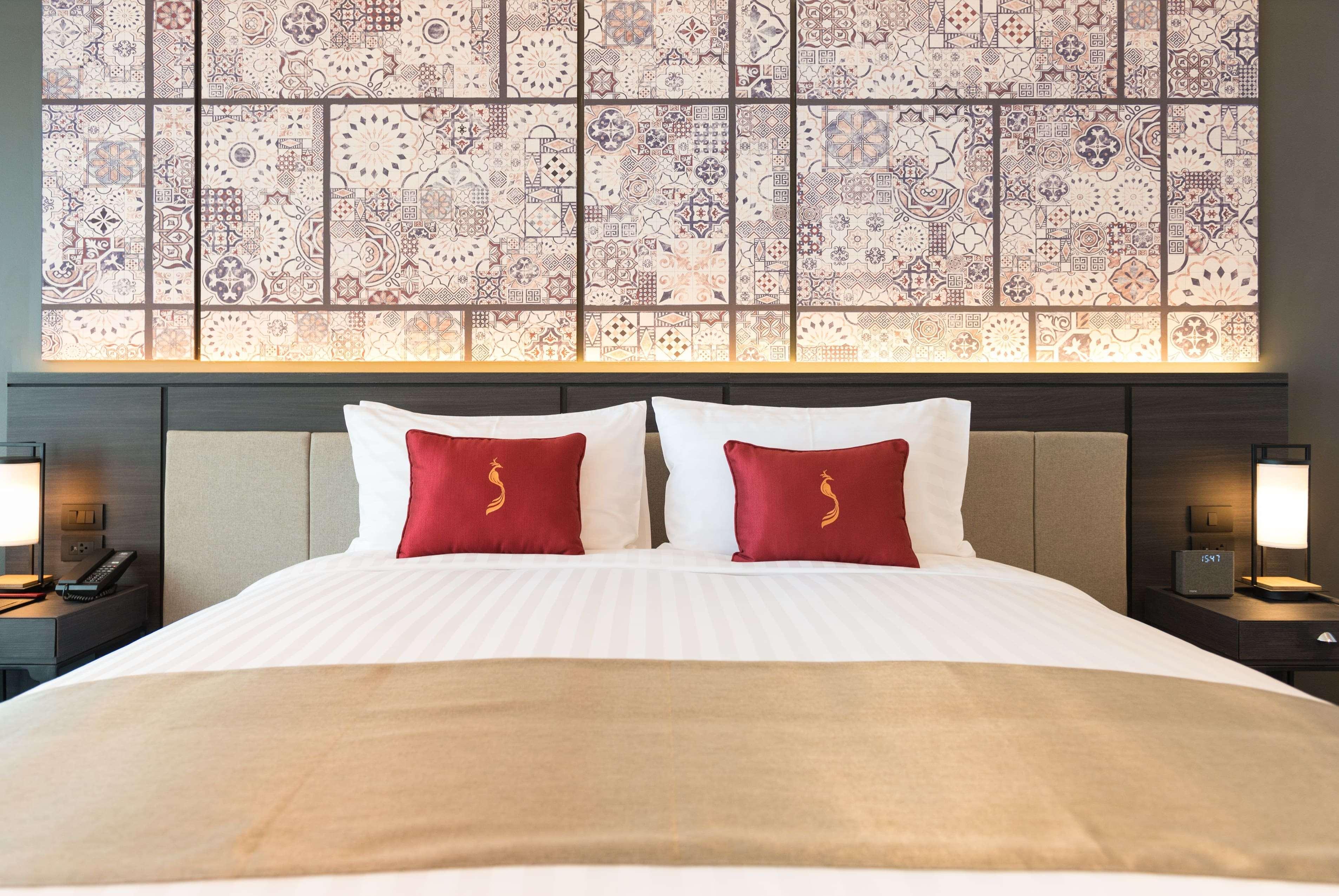 Hotel Ramada Plaza By Wyndham Chao Fah Phuket Exterior foto Deluxe Room